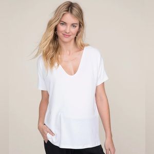 NWT Hatch The Perfect Vee